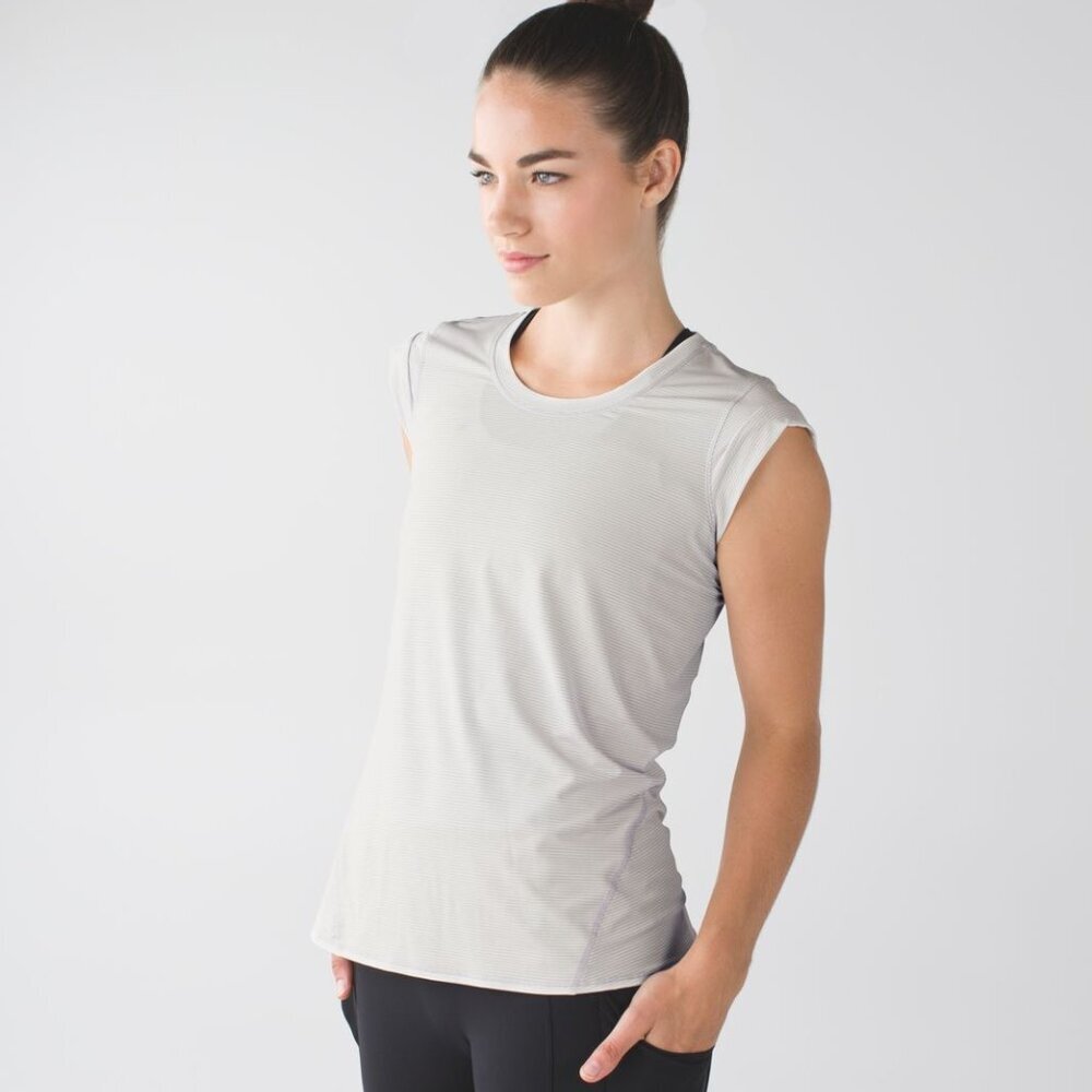 Lululemon‎ Women's Striped Sz 6 Pedal To The Medal Slim Active Stretch T-Shirt